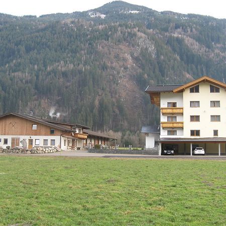Ferienhaus Spieljochblick Uderns Ngoại thất bức ảnh